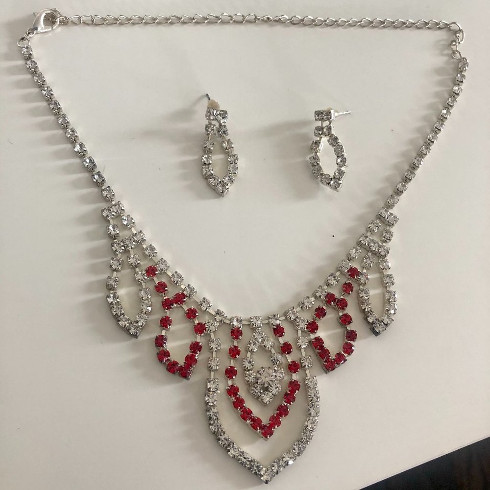 White / Red Stone Fitting Necklace / Earring set